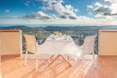 Image de B&B MonteMare-Appartement au 2ème étage pour 16 personnes