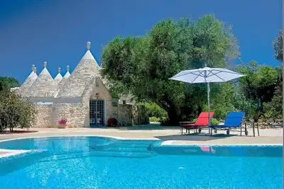Image de Rare Trullo Villa, optional Heated PrivatePool, hotub 6Acres Olive, Full Air-con