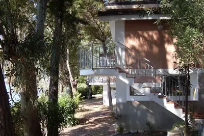 Image de Jolie villa avec accès direct à la mer, vue magnifique sur le golfe de Policastro