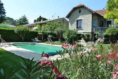 Image de Appartement de 2 chambres au rez-de-chaussée avec piscine Centre de Vaison la Romaine