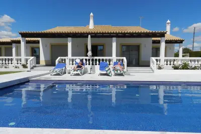 Image de Villa 5 étoiles de luxe avec piscine chauffée, 3 ou 4 lits, climatisation, Wifi, plage à proximité