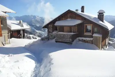 Image de Chalet d'alpage aux pieds des pistes, vue exceptionnelle Mont Blanc