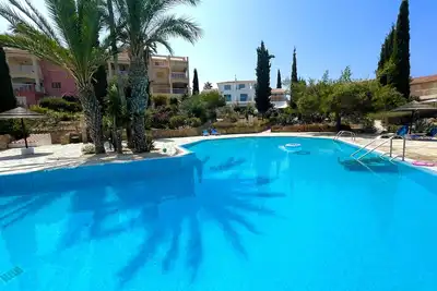 Image de Luxury villa on Regina Gardens 1 with terrace overlooking the pools and gardens