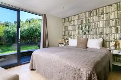 Image de Maison de vacances luxueuse avec utilisation de la piscine
