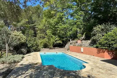 Image de Belle villa provençale, Ac, piscine privée chauffée, une salle de Storey
