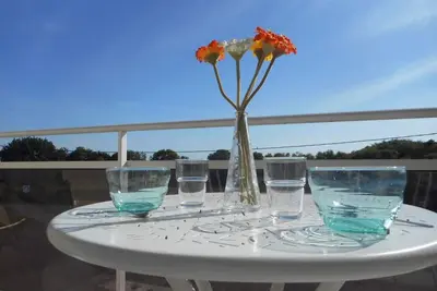 Image de Loft très spacieux à Carantec (Finistère), grand jardin et parking clos.