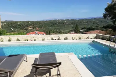 Image de Apithano est la maison où vous pourrez profiter du \"Son\" du Silence