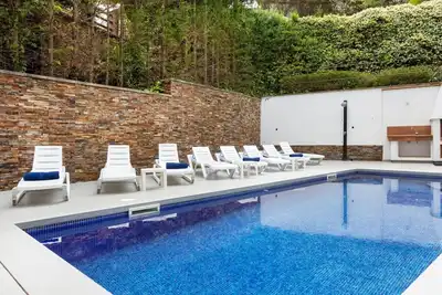 Image de Magnifique maison de vacances privée avec Wifi, climatisation, piscine privée, Tv, patio, parking