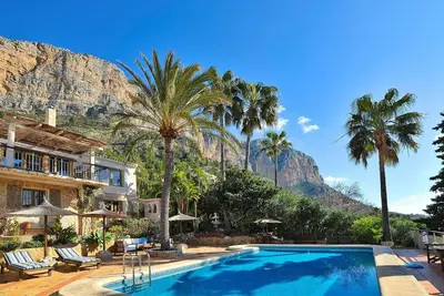 Image de Maison de vacances privée avec Wifi, piscine privée, climatisation, Tv, patio, vue panoramique
