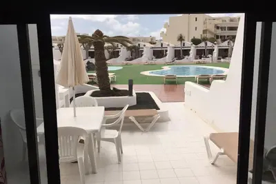 Image de Villa rénovée avec 1 chambre, plage de sable