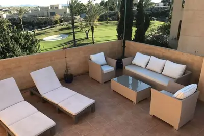 Image de Un superbe duplex de 3 chambres avec terrasse et solarium