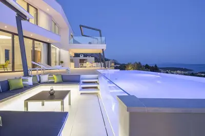 Image de Villa de luxe moderne 5 *