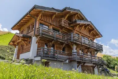 Image de Chalet La Gélinotte -Megeve/Combloux - Ete 2025 - 5 chambres, 10 personnes