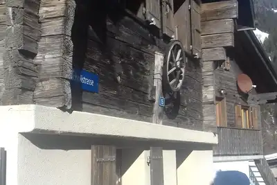 Image de location petit chalet leukerbad