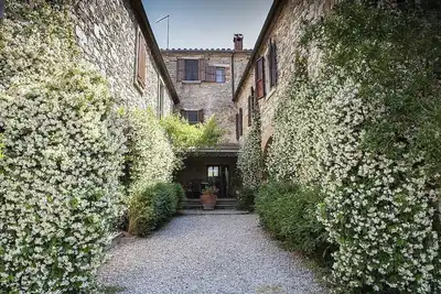 Image de Casa Monia A: Un appartement lumineux et élégant converti à partir d'un ancien moulin.