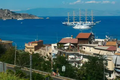 Image de Jardins Naxos Penthouse À Quelques Pas De La Mer Avec Des Vues À Couper Le Coup