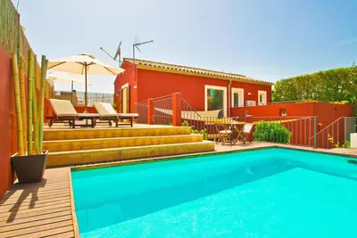 Image de Villa élégante à Palma, avec piscine chauffée et jardin privé.