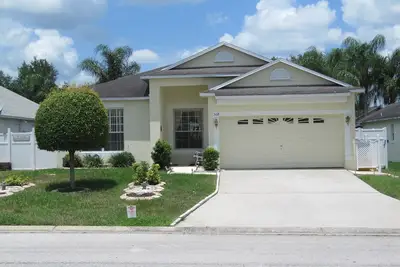 Image de 5* Villa - Book now for a great deal! Discounted stays for last minute bookings.