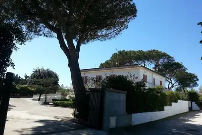 Image de Appartement dans la verdure, Détendez-vous à 50 mètres de la mer près de Golfo Gaeta