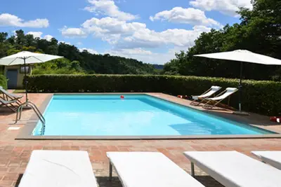 Image de Madonna delle Macchie (Orvieto): panoramique, piscine privée