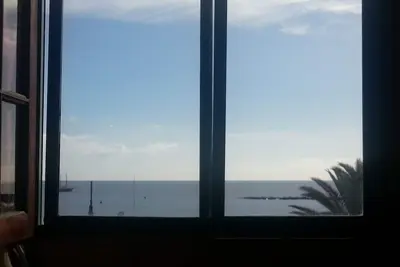 Image de Charmant appartement en bord de mer au cœur de Playa de Las Vistas