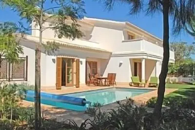 Image de Villa 3 chambres 3 salles de bain piscine privée Tourisme du Portugal N ° de registre: 11643 / A