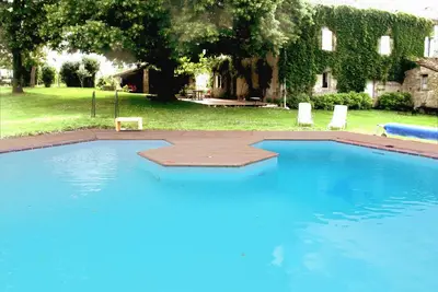 Image de Grande maison incroyable pour vos vacances, famille, amis. . .