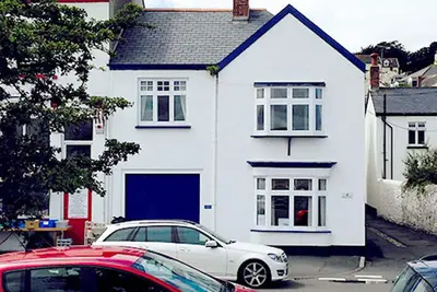 Image de Situé directement sur le quai Appledore. Surplombant l'estuaire de Torridge & Taw
