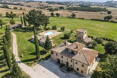Image de Grand maison avec piscine privée jusqu'à 25 personnes