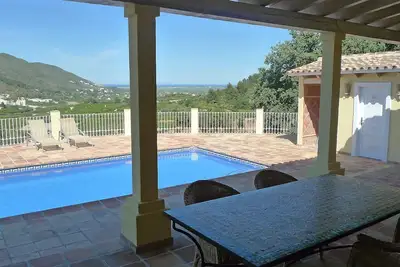 Image de Maison de vacances privée avec Wifi, climatisation, piscine privée, Tv, terrasse, vue panoramique