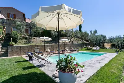 Image de Villa luxueuse à Cortona avec bain à bulles