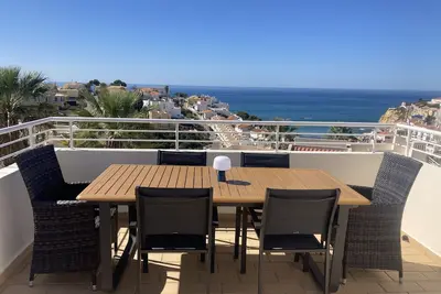 Image de Appartement de luxe avec fab. vue sur la mer et terrasse sur le toit privée et exclusive avec barbecue.