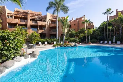 Image de Bel appartement pour 6 personnes avec piscine, bain à remous, Wifi, Tv, terrasse et vue panoramique