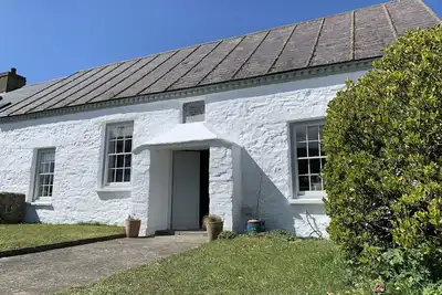 Image de Boutique retraite côtière dans un joli hameau près des plages incroyables et de St Davids