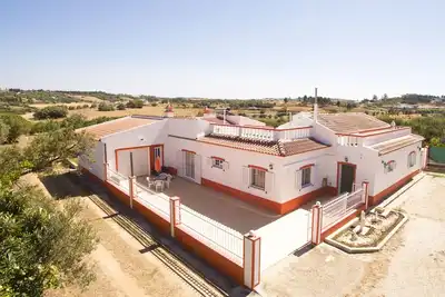 Image de Villa près de la plage Meia et Palmares parcours de golf