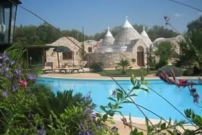 Image de Trullo Santana Avec un superbe 16 X 8 Mètre Piscine
