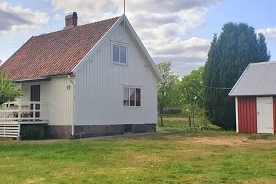 Image de Maison familiale et agréable près de la mer dans l'endroit le plus ensoleillé de Suède
