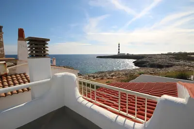 Image de Bungalow Front de Mer avec 2 Chambres et 2 Salles de Bains. Wifi gratuit.