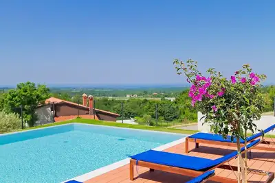 Image de Maison de vacances privée avec Wifi, climatisation, piscine privée, Tv, patio, vue panoramique