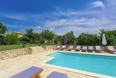 Image de Maison de vacances privée avec Wifi, piscine privée, Tv, terrasse, vue panoramique, parking