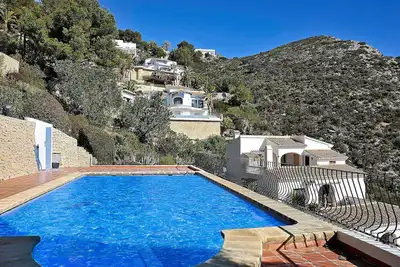 Image de Agréable appartement avec piscine, climatisation, Tv, terrasse, vue panoramique et parking