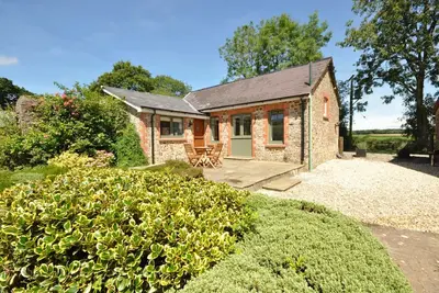 Image de Sheldon Barn à High Park avec piscine intérieure partagée