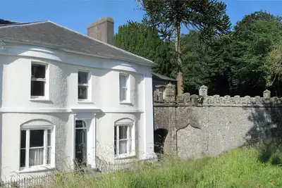 Image de Belle historique classé Grade Ii géorgienne Maison de Ville