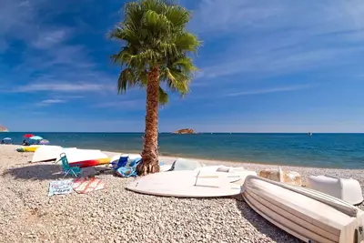 Image de Agréable appartement pour 2 personnes avec climatisation, piscine, Wifi, Tv et terrasse