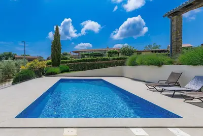 Image de Maison de vacances privée avec Wifi, piscine privée, climatisation, Tv, terrasse, vue panoramique