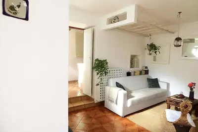 Image de San Felice Circeo: Maison de vacances dans le centre hostoric, à 500 m. de la plage (vue sur la mer). 5 personnes