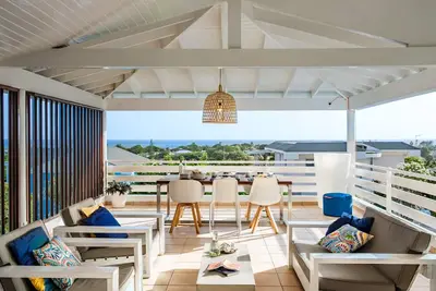 Image de Ç Voir Villa, à distance de marche de la plage, vue à 180 degrés sur la mer!