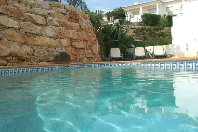 Image de Villa, vue sur mer, piscine chauffée, climatisation, proche plage, marina, ville