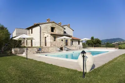 Image de Country House sur le toit du monde