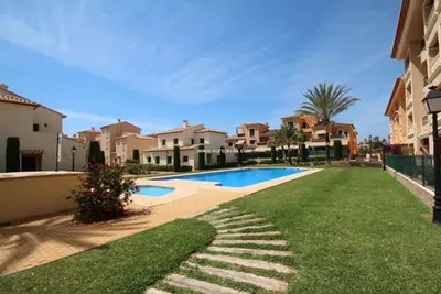 Image de Port de Javea, jardin privé plein sud, piscines extérieure et intérieure + salle de sport